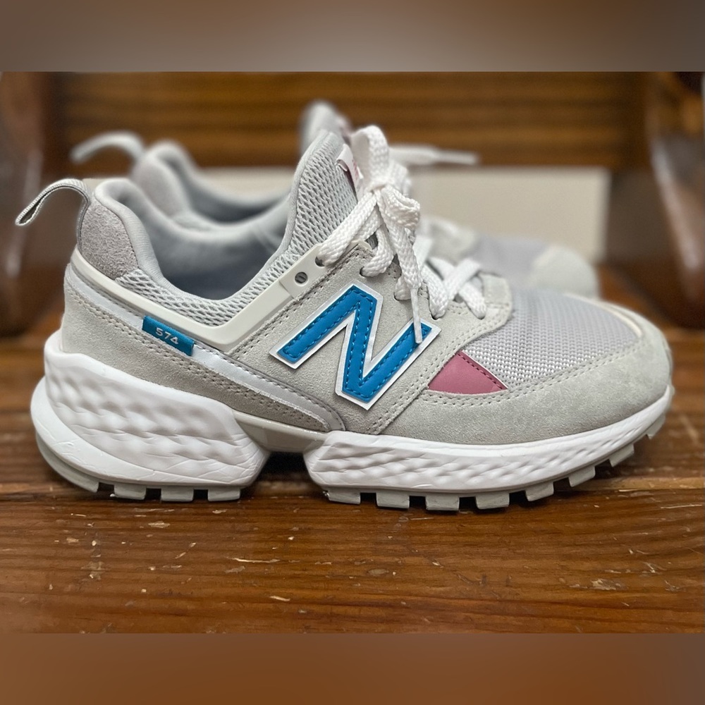 Womens New Balance 574 Casual Shoe - Size 5.5 - White, Gray, Blue - WS574PRA